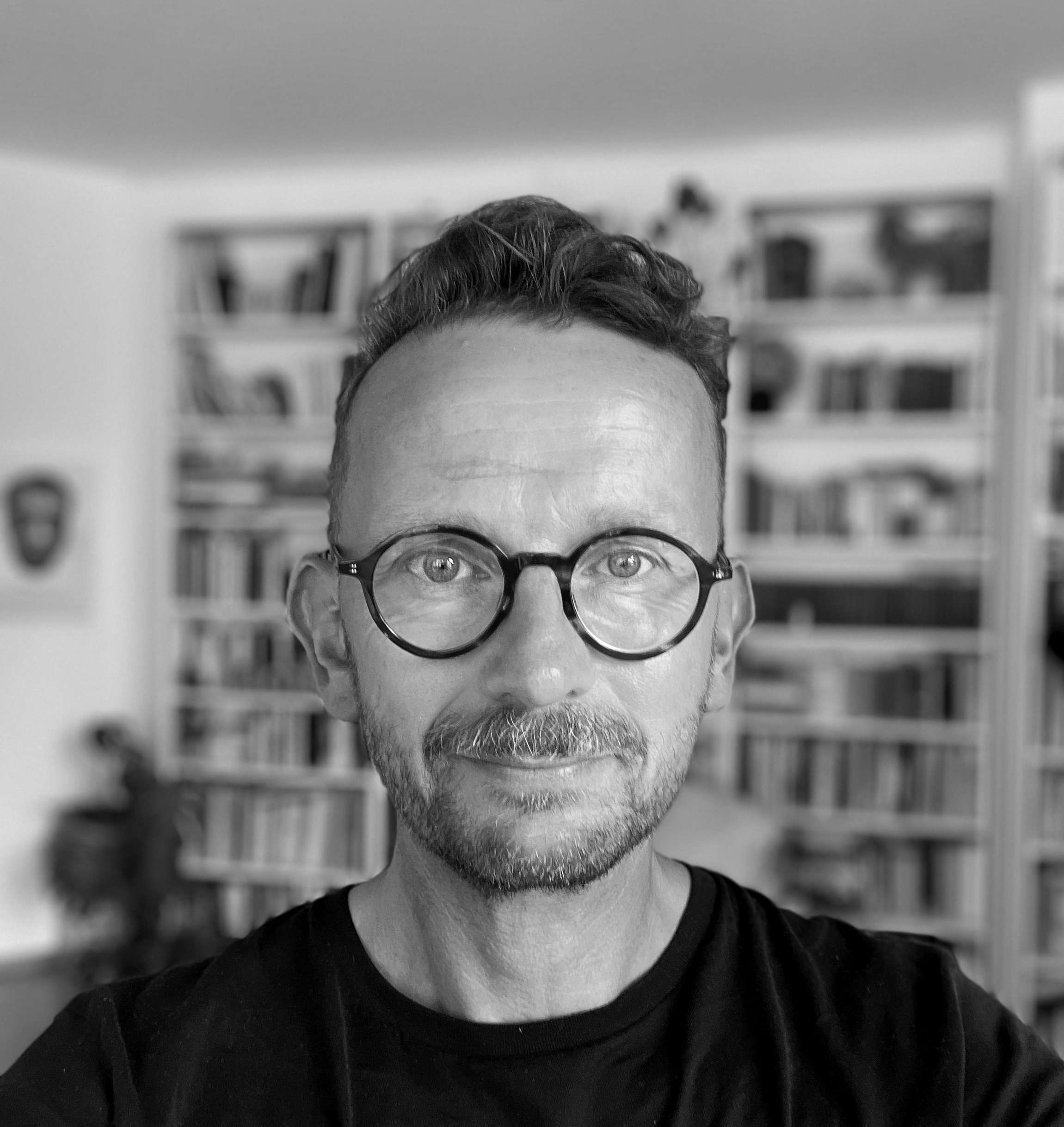 Professor Dan Hicks - School of Archaeology - University of Oxford